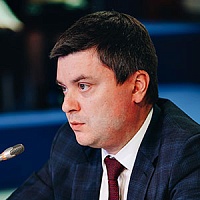 /upload/resize_cache/iblock/9ab/nwn2zkrmb8mcb9moo889xj92jakrvoh5/200_200_0/Чиханин-Андрей.jpg