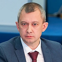 /upload/resize_cache/iblock/bec/td2jeg24flv3j48p8eqgdpeu1fxzkfua/200_200_0/Рахимжанов-Денис.jpg